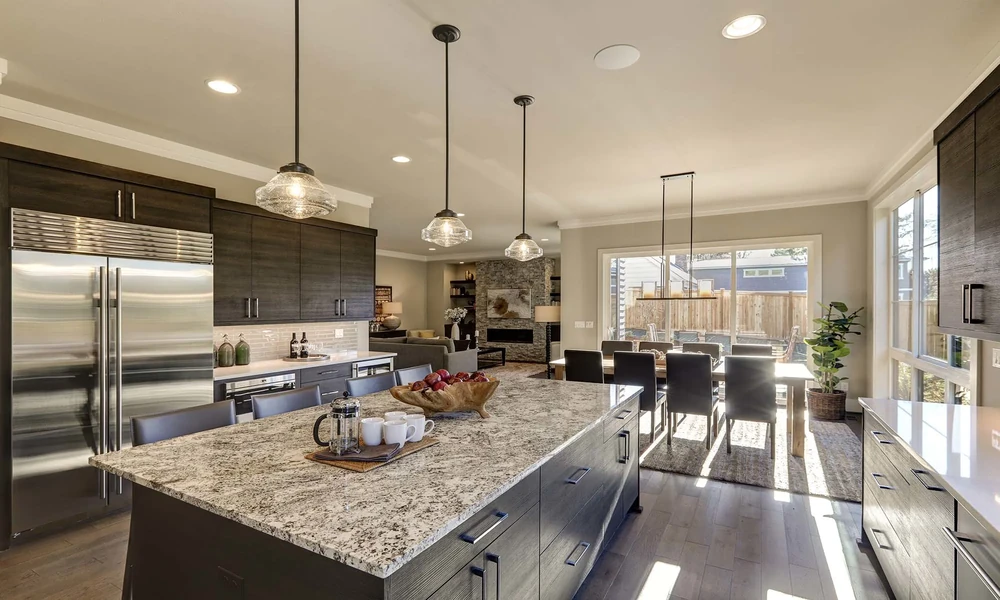 Tips for Coordinating Kitchen Cabinets with Quartz and Granite Countertops